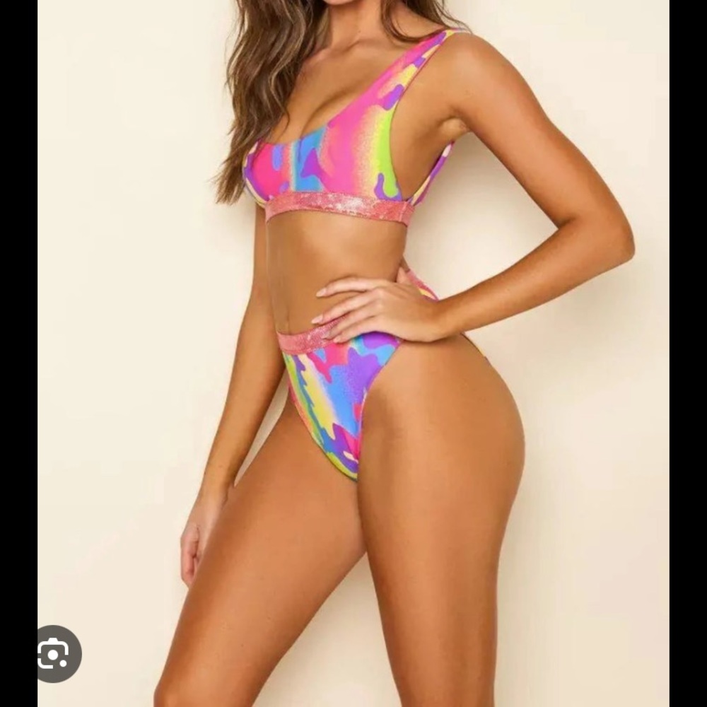 Dippin’ Daisy’s Revibe collection in neon colors